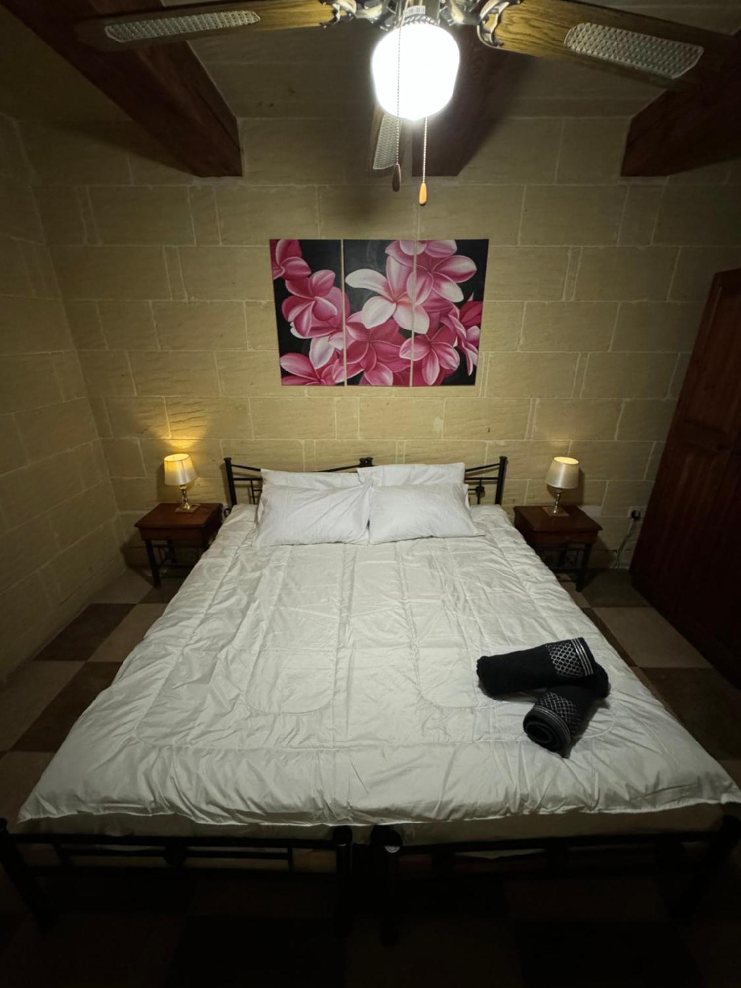 Tal-Bir Farmhouse Hotel Надур Екстериор снимка