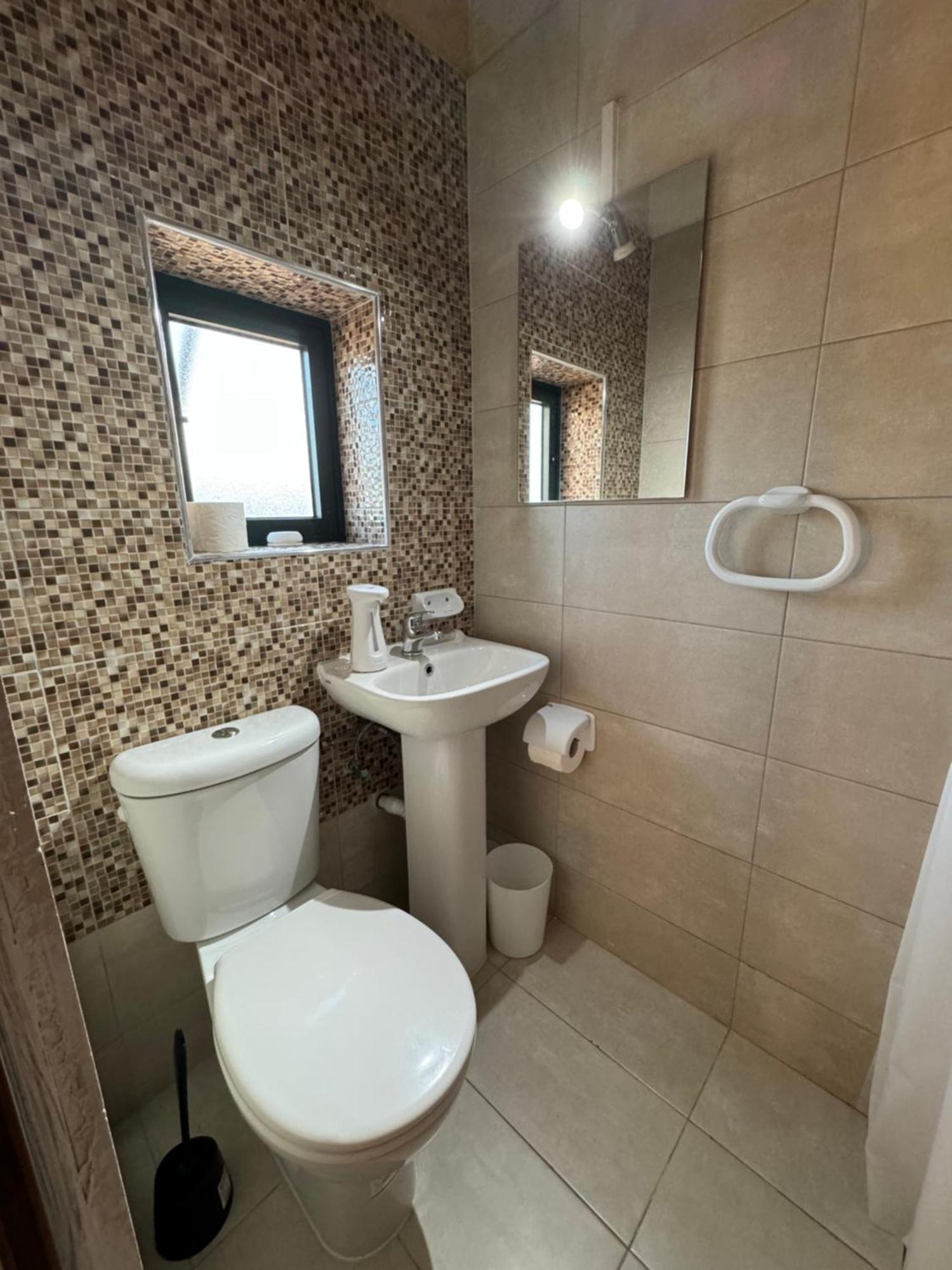Tal-Bir Farmhouse Hotel Надур Екстериор снимка