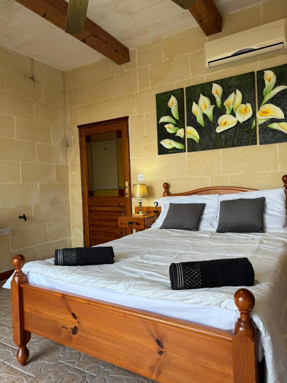 Tal-Bir Farmhouse Hotel Надур Екстериор снимка