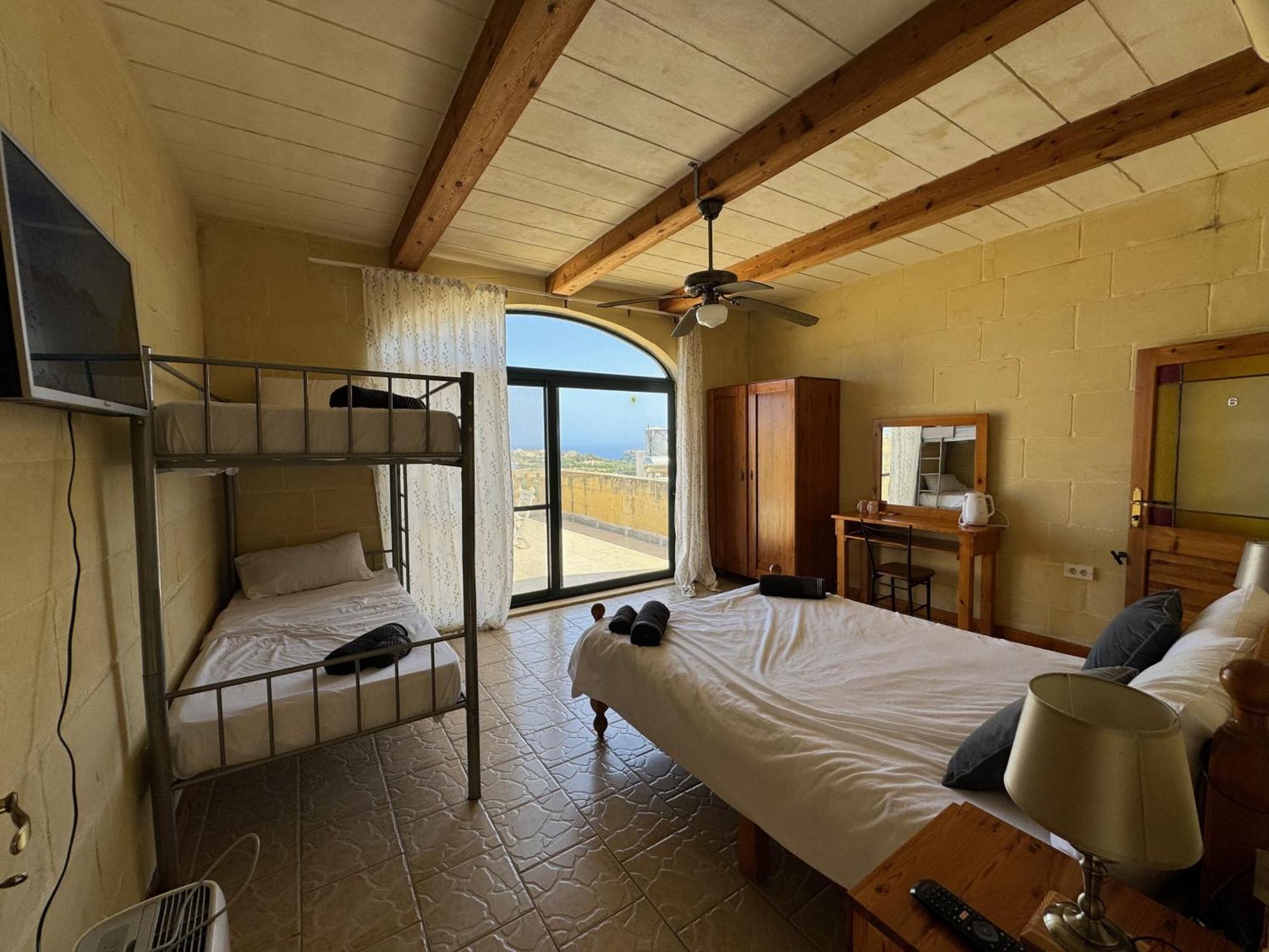 Tal-Bir Farmhouse Hotel Надур Екстериор снимка